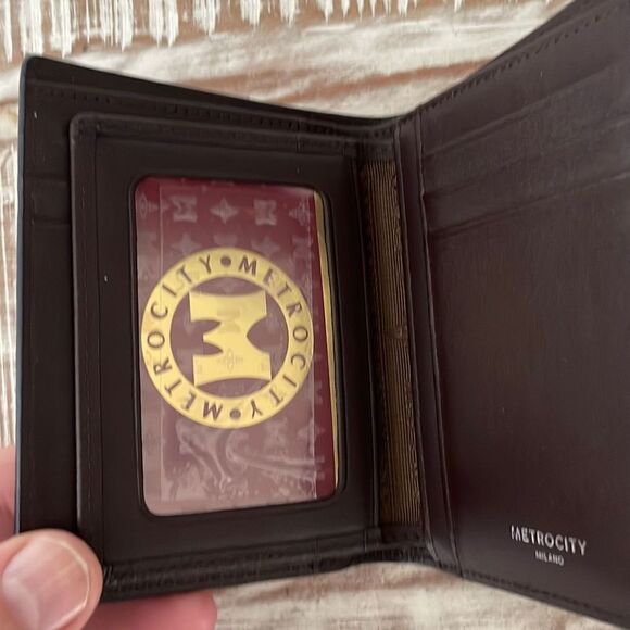 New METROCITY Men's wallet - Picture 6 of 10